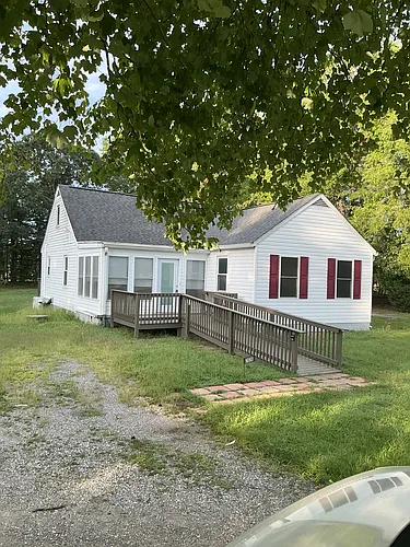 7026 Ladysmith Rd Photo 1