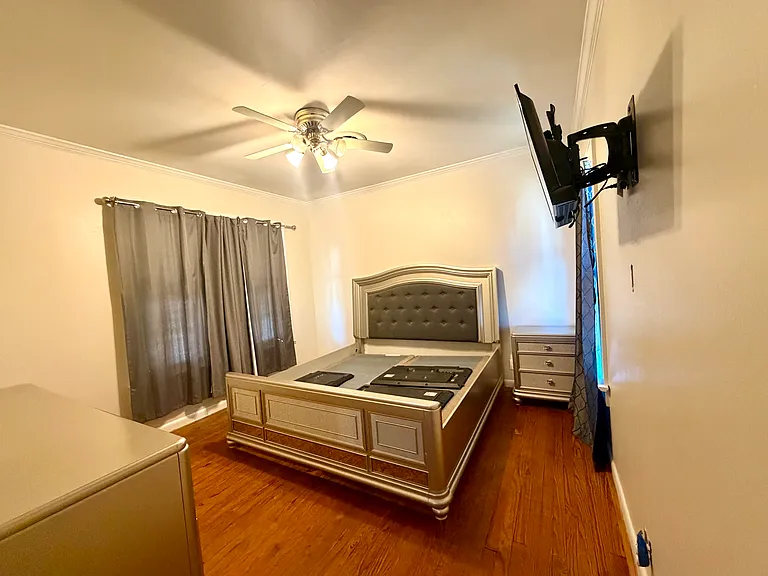 908 Cain St — Photo 11