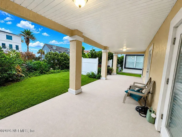 692 Sand Isles Cir — Photo 39
