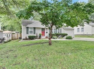 7728 Robinson St, Overland Park, KS 66204