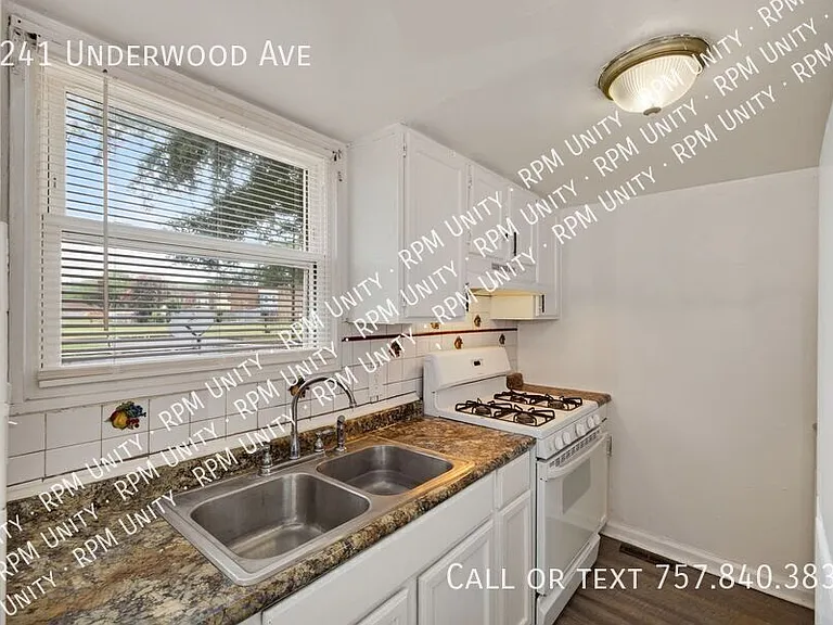 1241 Underwood Ave — Photo 3
