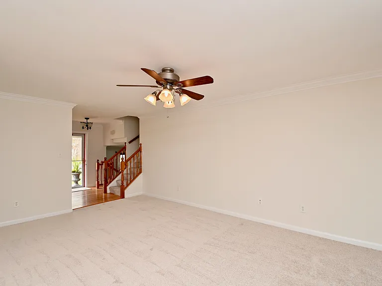 7775 Newington Woods Dr — Photo 33