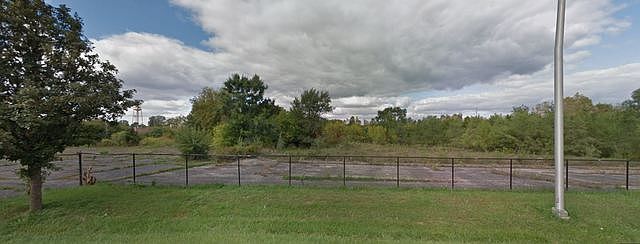 2nd image of 4220 Northwest Hwy