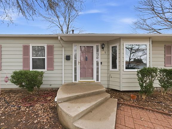 4th image of 205 Random Rd