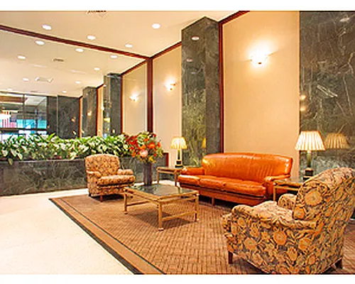 Rented by Rich Associates Real Estate LLC | media 24