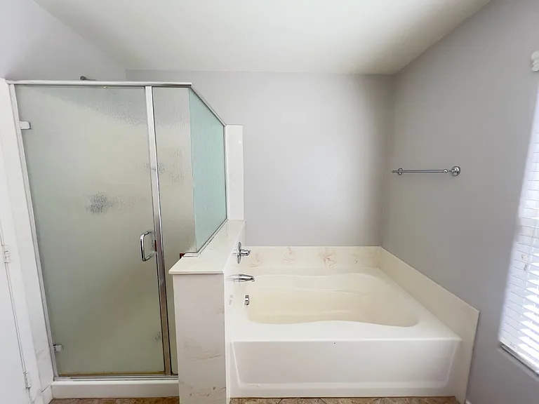 6214 W Haleh Ave — Photo 32