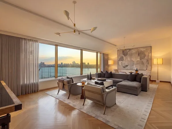 551 W 21st St #16B, New York, NY 10011