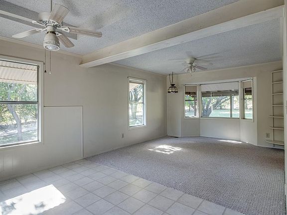 5th image of 1054 Hurricane Creek Cir