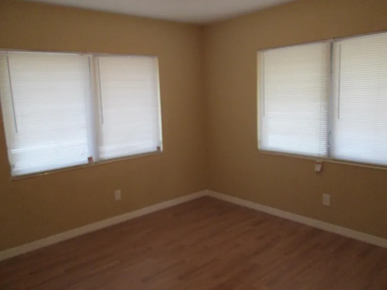 707 N Oregon Ave — Photo 10
