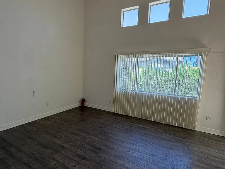5264 Sacha Way — Photo 8