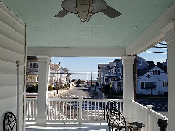 Beach/Ocean from 1st floor porch