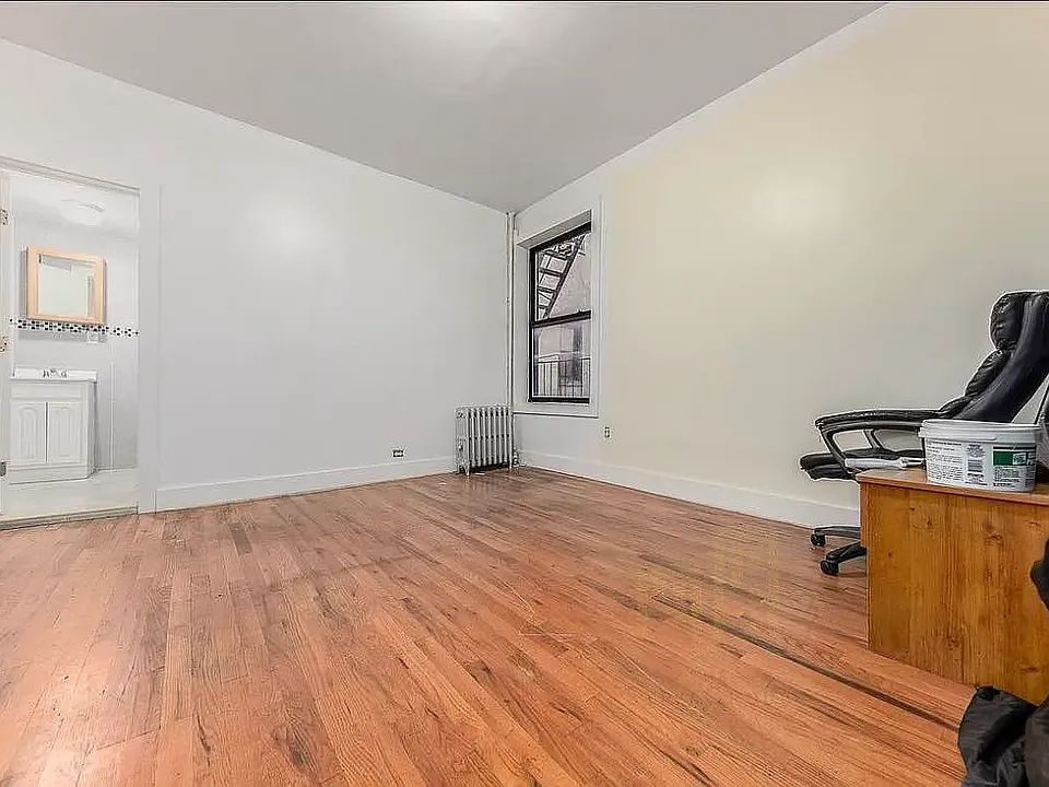 666 Hancock St #2E