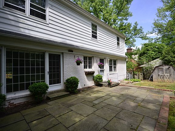 5th image of 11907 Hitching Post Ln