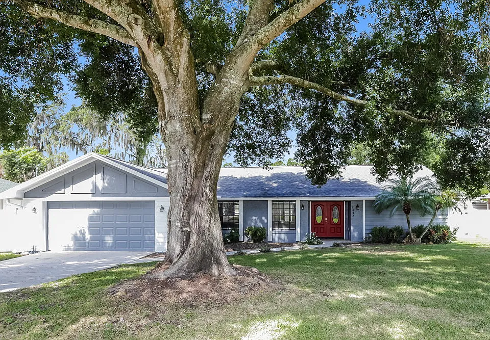 5432 Houston Dr