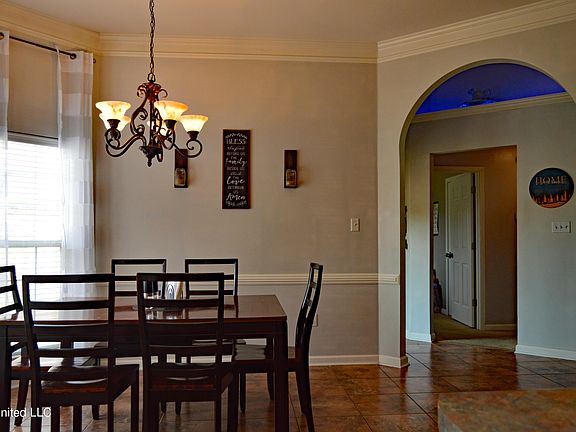 5th image of 2319 Ansley Park Ln