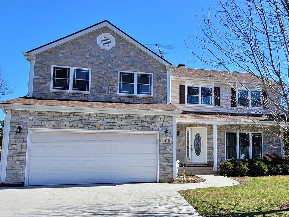 1st image of 205 Timber Oaks Dr