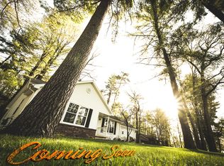 W8570 Cloverleaf Lake Rd, Clintonville, WI 54929