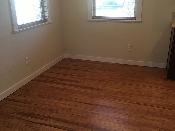 3rd image of 1665 Tunnel Hill Dr