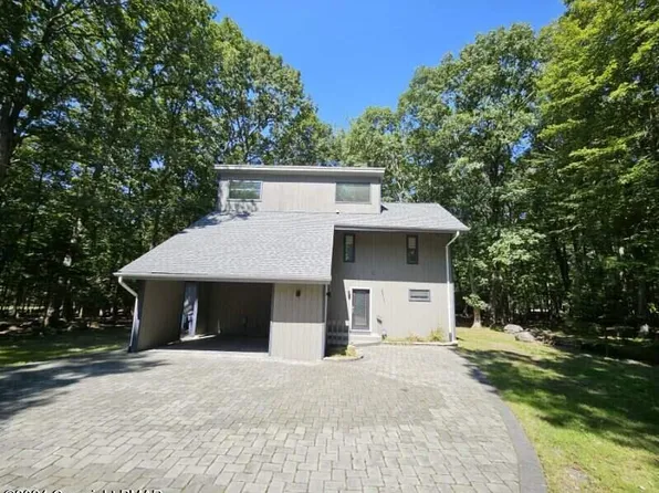 117 Diane Ct, East Stroudsburg, PA 18301