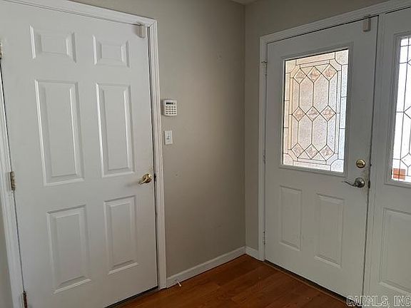 4th image of 332 Castle Ridge Hts