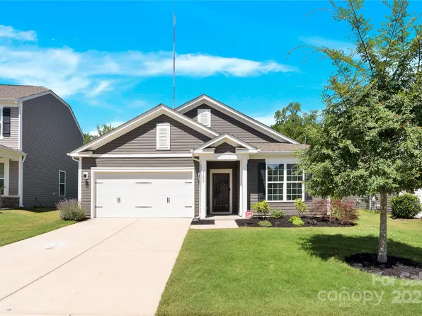 3207 Selwyn Landing Dr, Charlotte, NC 28215