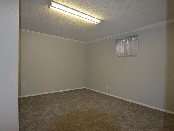 3rd image of 3238 W Royalwood Dr