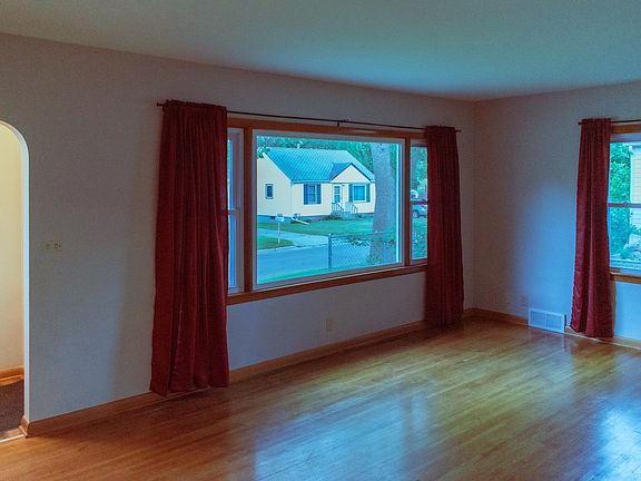 4th image of 216 Will O Bruce Dr