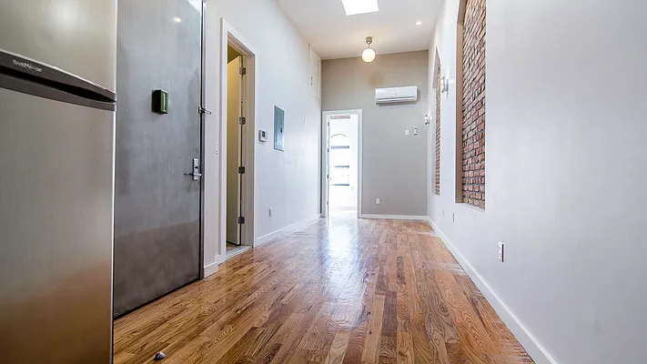 Rented by Nooklyn NYC LLC | media 17