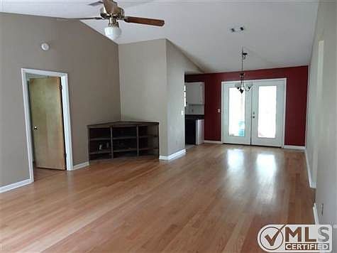 2nd image of 2989 Byington Cir #1