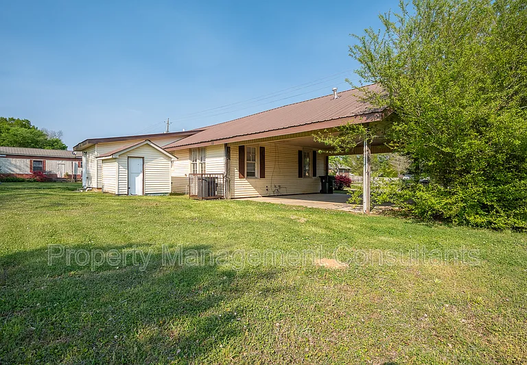 2208 Old Gurley Pike — Photo 3