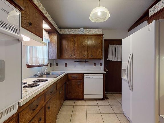3rd image of 1412 N Mary Ave