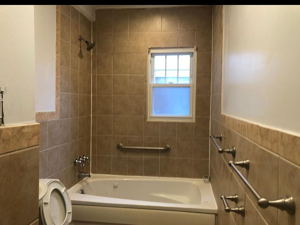 2nd image of 14432 232nd St #I