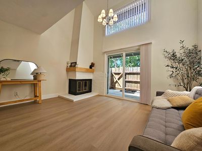 5577 Hillsdale Blvd APT 3, Sacramento, CA, 95842