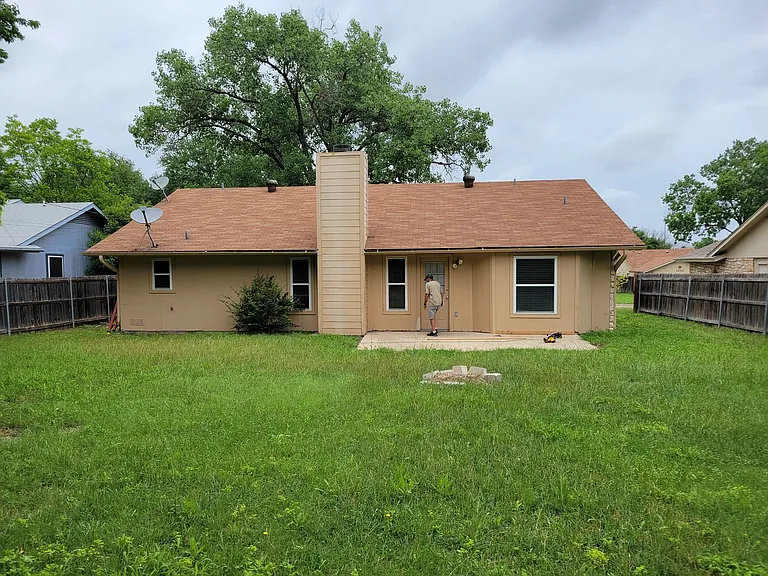 1229 Preswick Cir — Photo 19