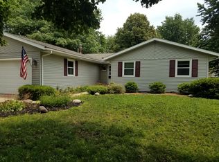 2320 Winchester Dr, Champaign, IL 61821