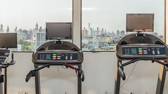 Rented by Nooklyn NYC LLC | media 70