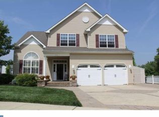216 Saxon Dr, Feasterville, PA 19053