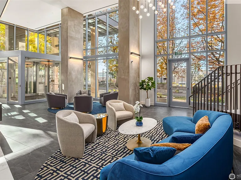 800 Columbia St #1201 — Photo 14