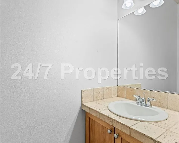 1050 SW 170th Ave #201 — Photo 20