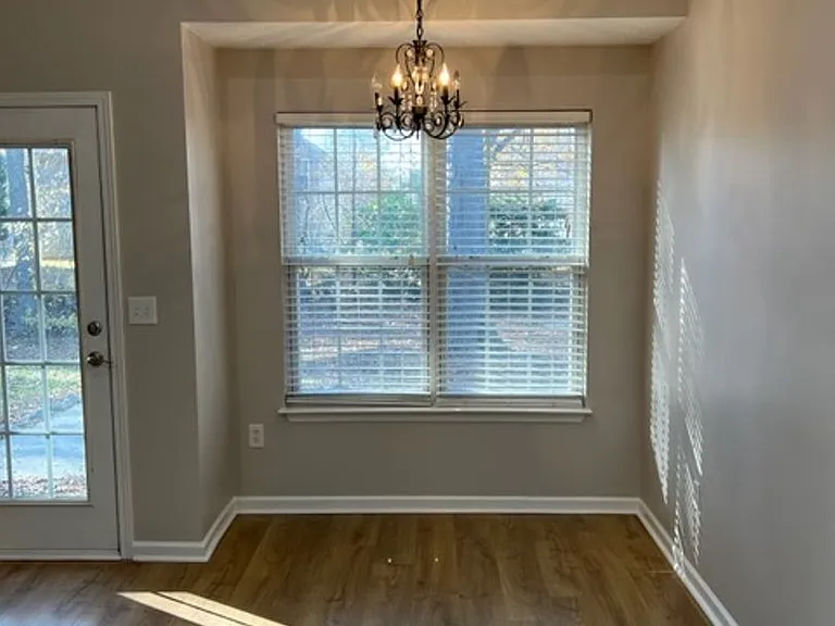 452 Sandpiper Dr — Photo 4