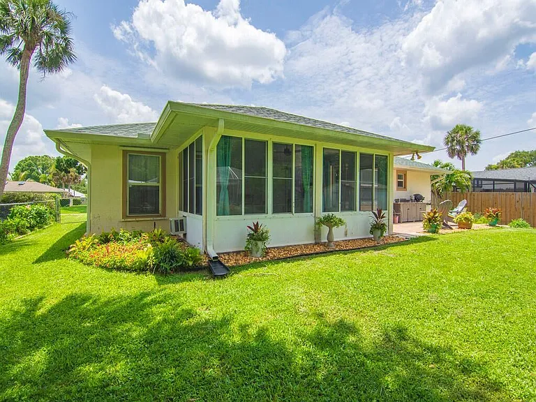664 Vocelle Ave — Photo 27