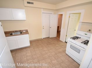 219 Howe Ave APT 3R, Shelton, CT 06484