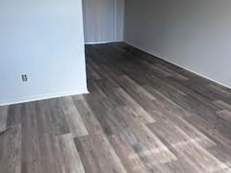 1516 Kraft Ave — Photo 6