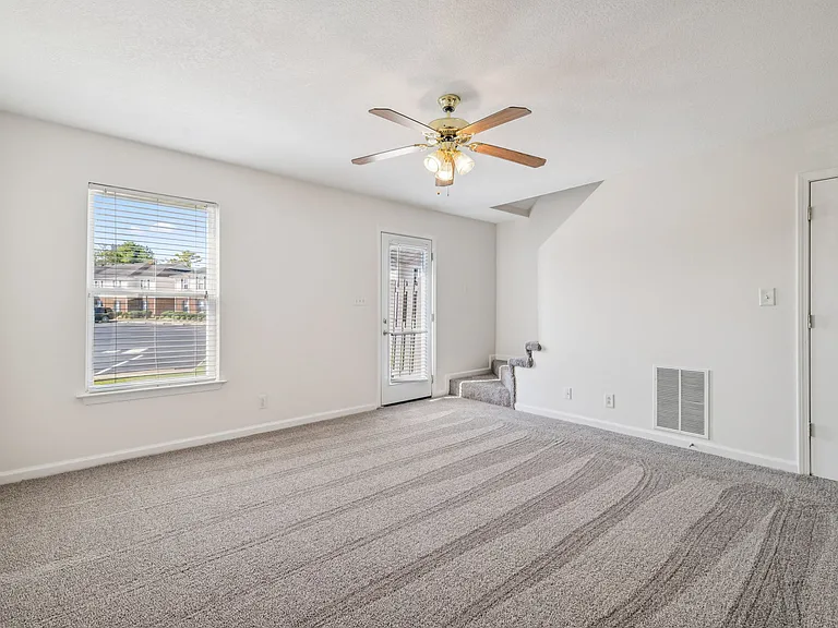 Legacy Village — Photo 113