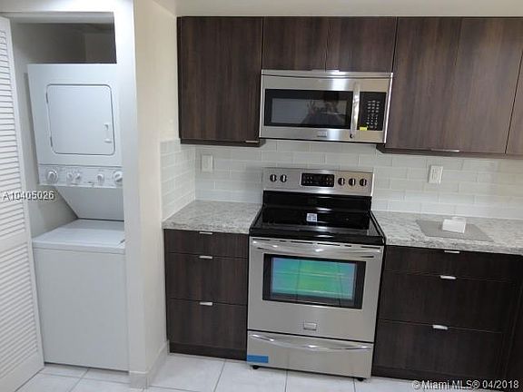 4th image of 1915 Brickell Ave #1411C