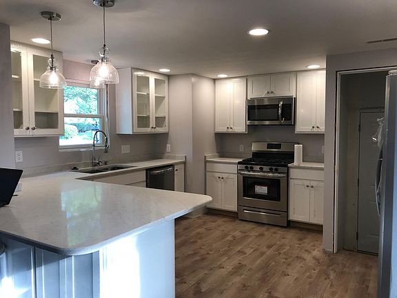 2nd image of 1436 Wehrle Dr