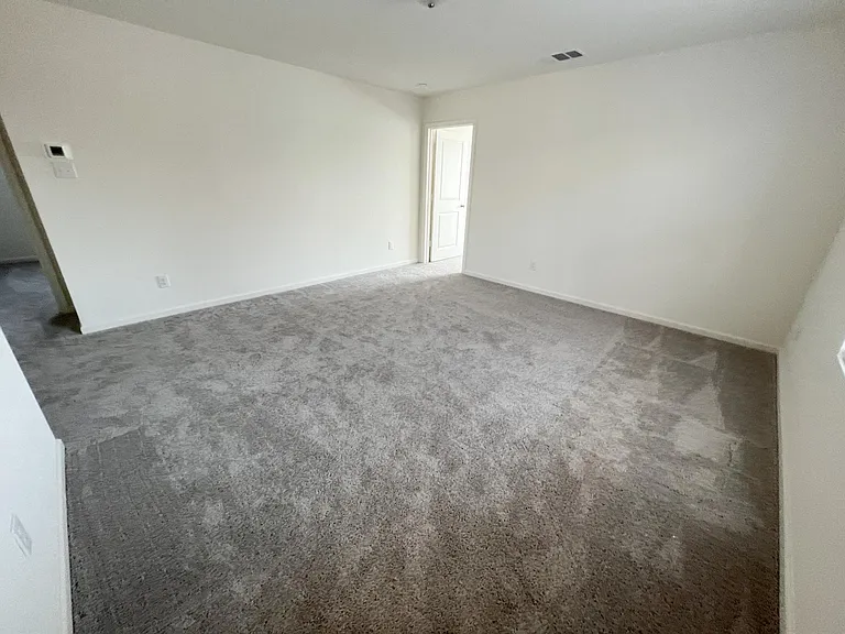 1806 Washington St — Photo 16