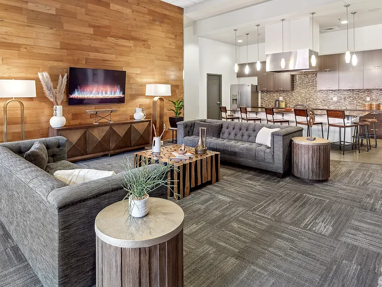 2020 Lawrence — Photo 9