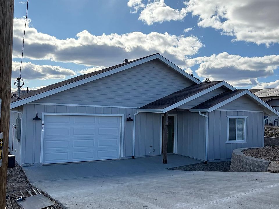 1st image of 1912 N Quartz Dr