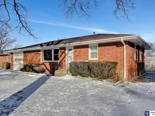 7210 Lexington Ave, Lincoln, NE 68505